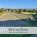 Gemuetlich*stylisch*netflix*blick Ins Gruene*